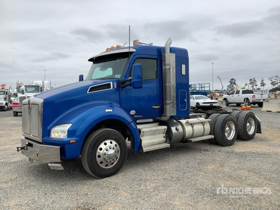 2020 Kenworth T880 6x4 T/A Sleeper Truck Tractor