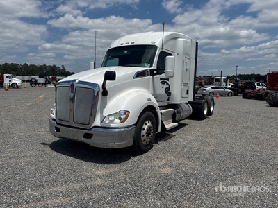 2019 Kenworth T680 6x4 T/A Day Cab Truck Tractor