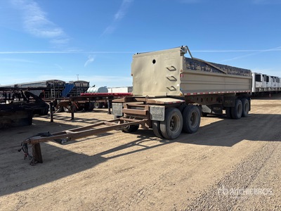 2005 Trojan 26 ft Quad/A Wagon kiep aanhangwagen