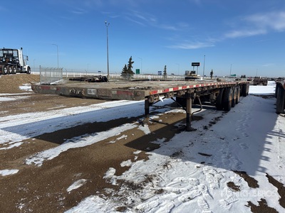 2000 Doepker 32 ft Super B-Train Lead Flatbed Trailer