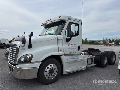 2016 Freightliner Cascadia 6x4 Day Cab Prime Mover (Inoperable)