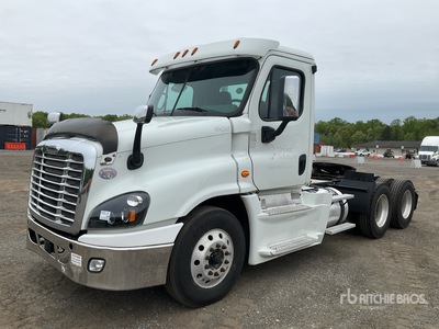 2016 Freightliner Cascadia 125 6x4 Cabeza Tractora Cabina Corta