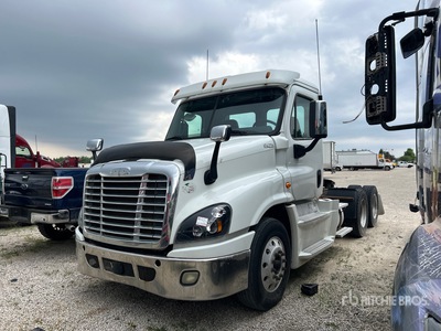 2016 Freightliner Cascadia 125 6x4 T/A Day Cab Truck Tractor