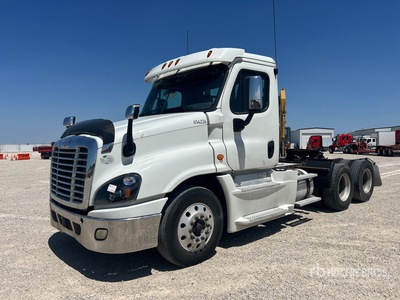 2016 Freightliner Cascadia 125 6x4 T/A Day Cab Truck Tractor