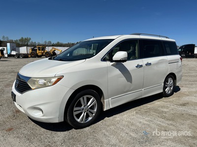 2013 Nissan Quest LE Minivan