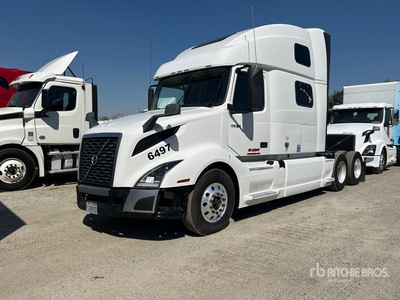 2020 Volvo VNL860 6x4 T/A Sleeper Truck Tractor