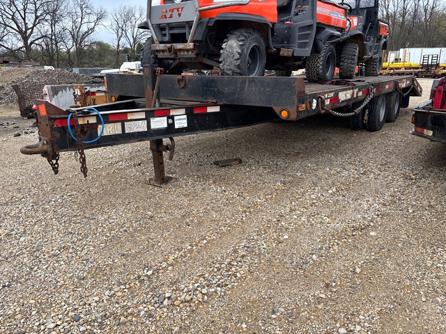 2008 Towmaster T-20 26 ft T/A Equipment Trailer