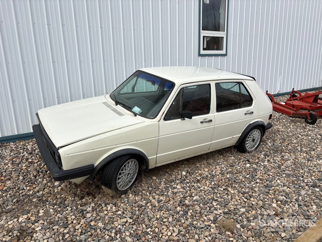 1982 Volkswagen Rabbit 1982 Volkswagen Rabbit L Automobile (Inoperable)