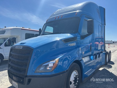 2021 Freightliner Cascadia 126 T/A Sleeper Truck Tractor