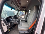 Cab with Seats/armrests