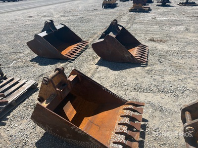Quantity of (3) Backhoe Rear Bucket