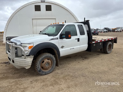 2015 Ford F-550 XLT 4x4 Extended Cab Flatbed Truck