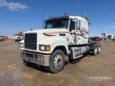 2016 Mack CHU613 6x4 Ciągnik siodłowy T/A z kabiną sypialną