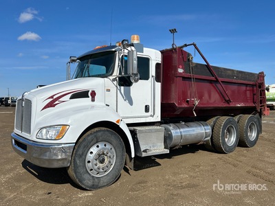 2009 Kenworth T300 6x4 T/A Camión dumper