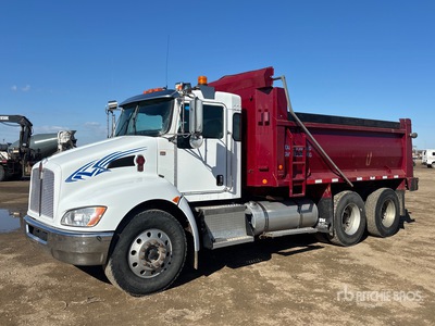 2009 Kenworth T300 6x4 Camion à benne tandem