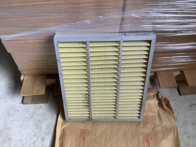 (152) Translogic W250D298G Disposable Air Filters