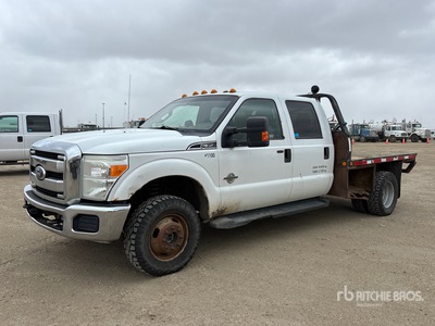 2011 Ford F-350 XLT 4x4 Crew Cab Flatbed Truck
