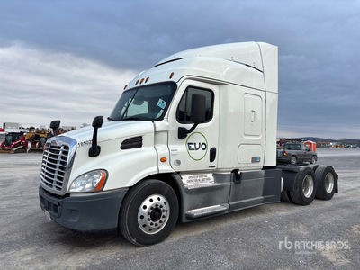 2018 Freightliner Cascadia 113 6x4 T/A Sleeper Truck Tractor