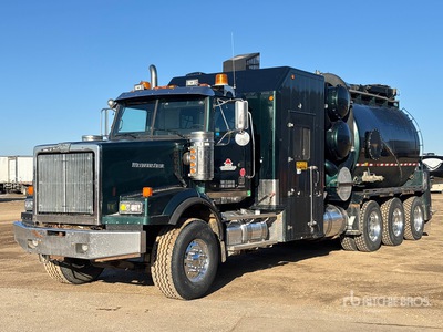 2015 Foremost on 2015 Western Star 4900SA 8x6 Vacuum Tanker Truck