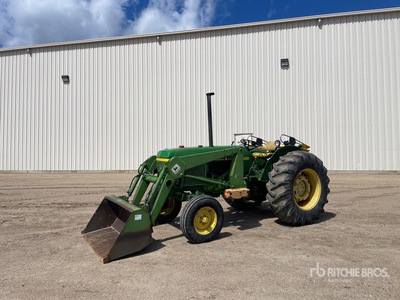 1981 John Deere 2140 2WD Tractor