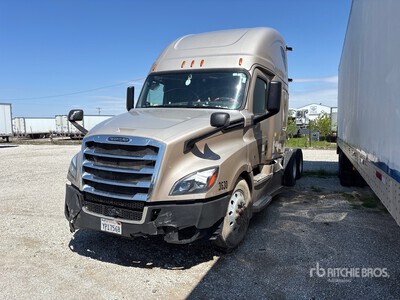 2019 Freightliner Cascadia 126 6x4 T/A Sleeper Truck Tractor (Inoperable)