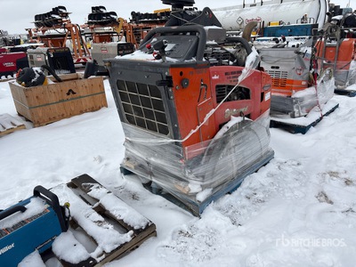 Husqvarna 7000 を見 Walk Behind - Concrete Saw