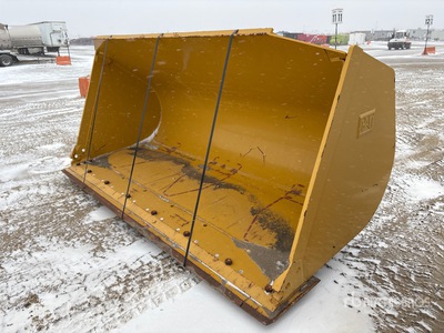 Cat 114 in General Purpose Wheel Loader Bucket