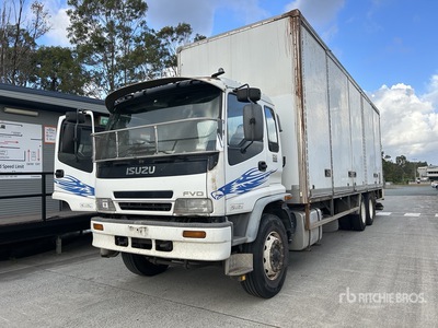 2005 Isuzu Autocarro furgonato