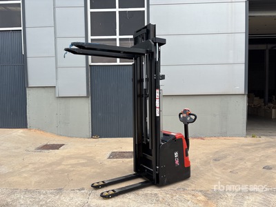 Heli CBD15J-CSM 電動パレットジャッキ (Unused)