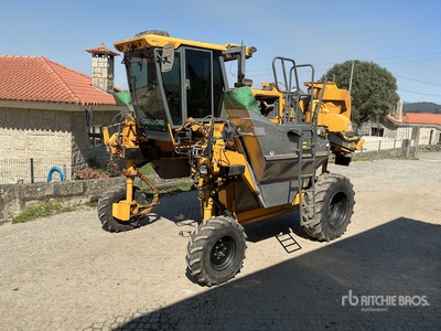 2011 Gregoire G175VH Self-Propelled Grape Harvester