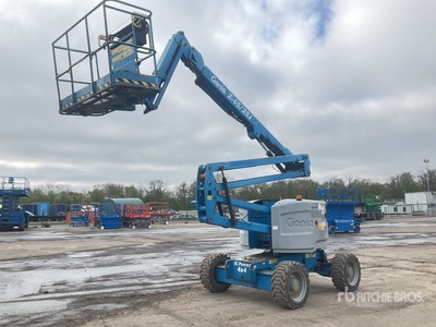 2014 Genie Z4525J 4WD Diesel ブームリフト