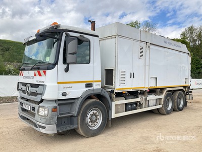 2010 Mercedes-Benz Actros 2644 Ciężarówka z koparką próżniową