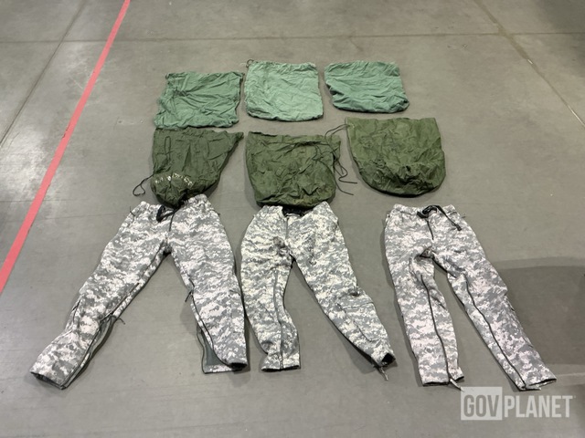 (105) Clothing Bags, (37) Barracks Bags, (7) Duffel Bags & Assorted Items