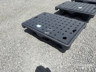 2026 AM Tank   32 gal Skid Mounted Spill Containment Pallet (Unused)