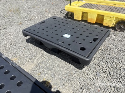 2026 AM Tank   32 gal Skid Mounted Spill Containment Pallet (Unused)