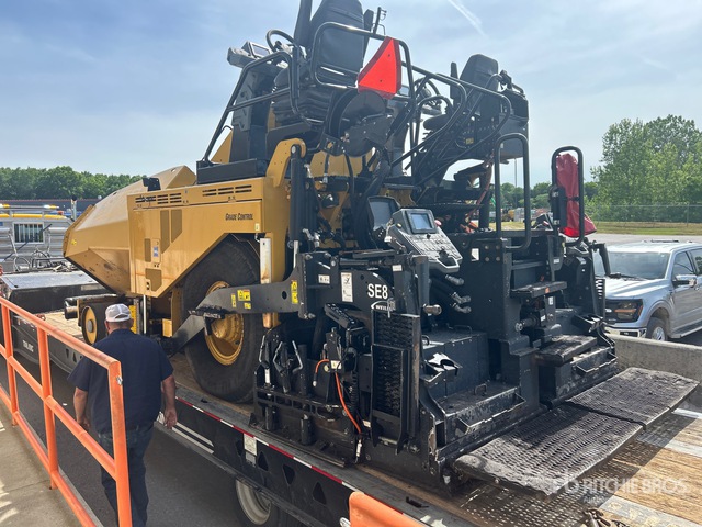2020 Cat AP600F Wheel Asphalt Paver