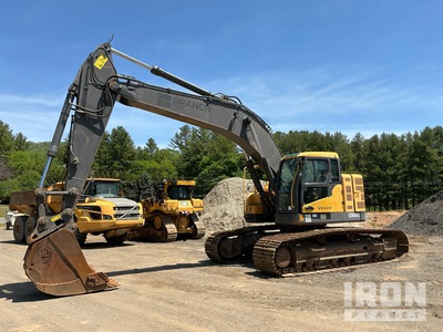 2017 Volvo ECR305CL 油圧ショベル