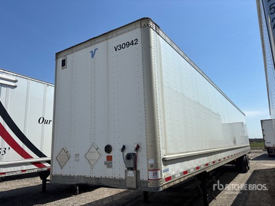 2014 Vanguard 53 ft x 102 in T/A Van Trailer