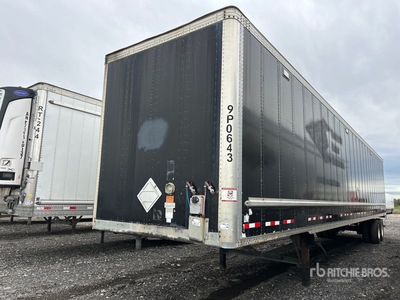 2014 Vanguard VXP 53 ft x 102 in T/A Van Trailer