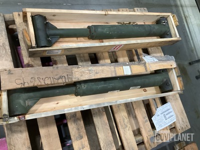 (2) Manitowoc 2198200015 Actuating Cylinder Assemblies