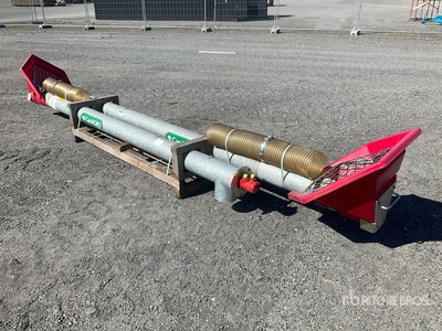 Quantity of (2) 2023 CanAgro LM715OA Overloading Auger-bevestiging (Unused)