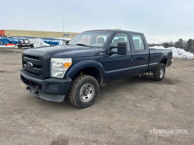 2013 Ford F-250 4x4 Crew Cab Pickup