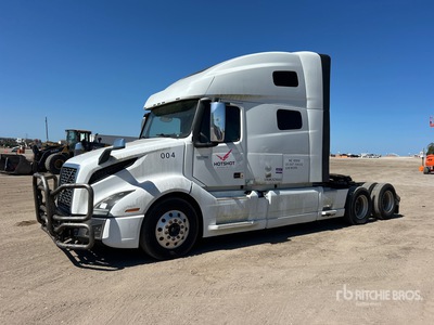2020 Volvo VNL760 6x4 T/A Sleeper Truck Tractor