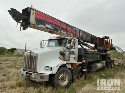 2019 Kenworth T800 10x6 Truck Tractor w/Crane