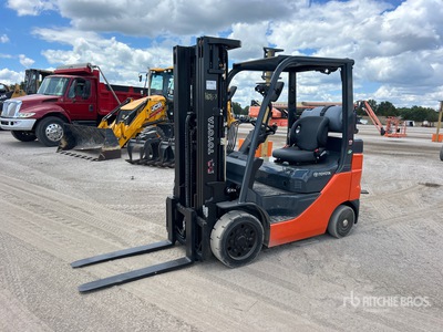 2021 Toyota 8FGCU25 5000 lb Pneumatic Tire Montacargas