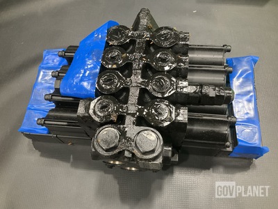 HUSCO 8902099 Linear Directional Valve
