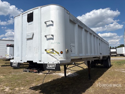 2004 East 39 ft T/A Aluminum Frameless End Dump Trailer