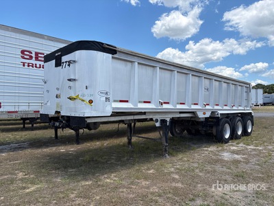 2006 Trailstar 33 ft Tri/A Aluminum Frameless End Dump Trailer