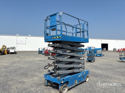 Genie GS-4047 Electric Scissor Lift