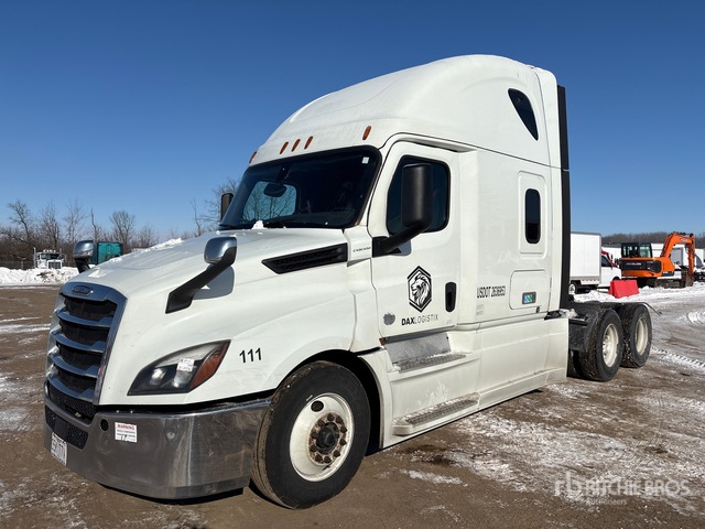 2019 Freightliner Cascadia 126 6x4 T/A Sleeper Truck Tractor